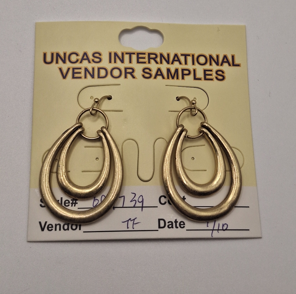 Gold Tone Double Teardrop Hoop Earrings – Modern Minimalist (Vendor Sample)